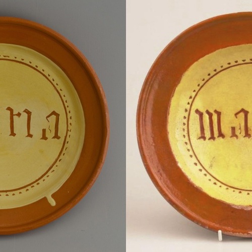 Left: replica dish with the name Maria. Right: the original that was found in a barrel well and is kept by Stichting Cultureel Erfgoed Zeeland