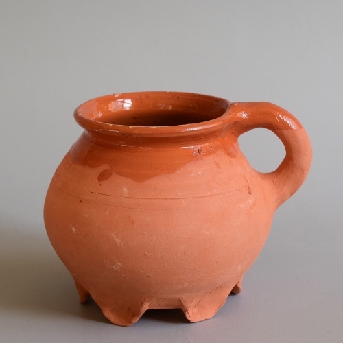 replica of a 14th century pipkin