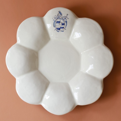 Replica of a lobed dish with the family crest of Christoph Bernhard von Galen. Second half of the 17th century