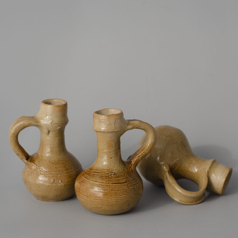 #71 small stoneware oil jars in 16th century fashion / 1 in stock €15